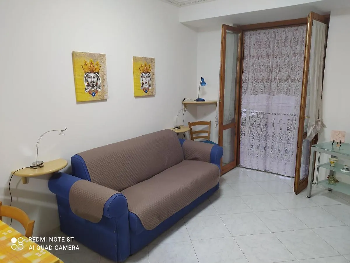 La Casa Dei Nonni Lägenhet Giardini Naxos